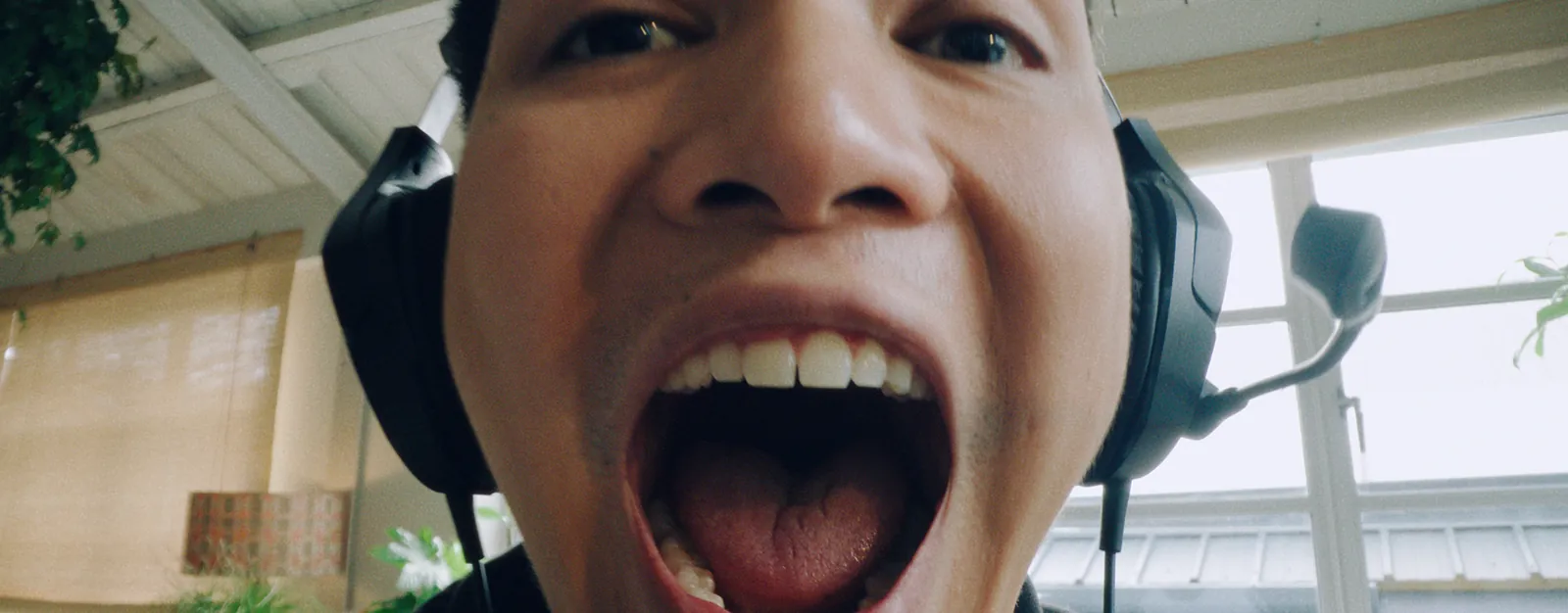 Icon The Moment · still 7